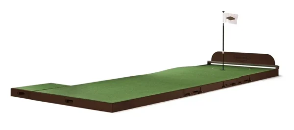 A golf putting set with a green and a flag, Item # BR20077-AG.